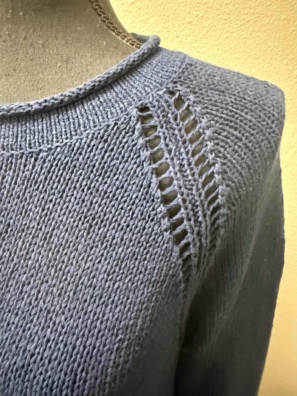 J.Crew Navy Knit Sweater Medium Cotton Blend Crewneck Lightweight Classic - Picture 3 of 10
